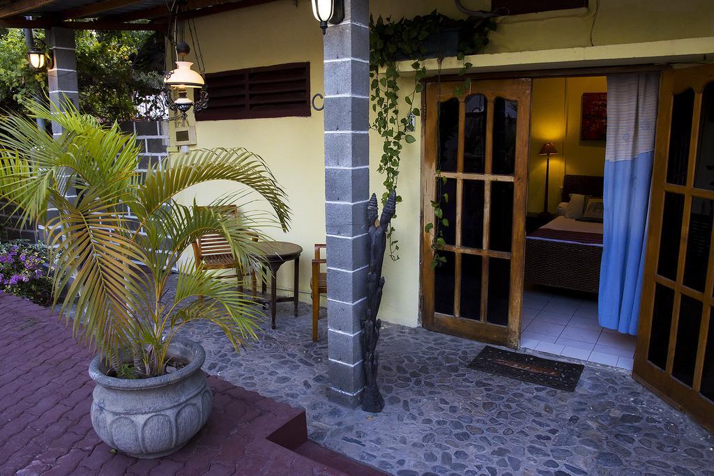 Casa Do Sandalo Boutique Guest House Dili Exterior foto